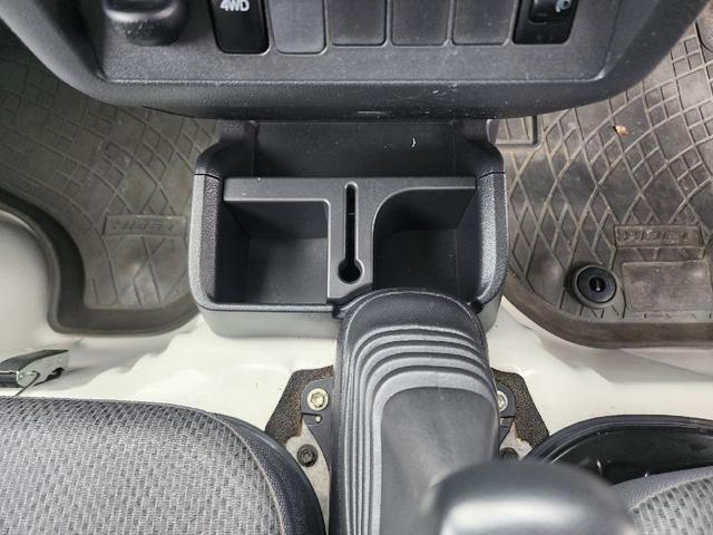 1001997A30260331W00207.jpg