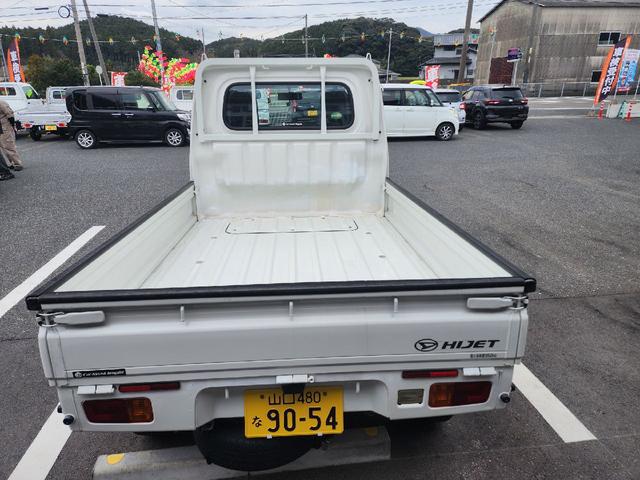 1001997A30260331W00218.jpg