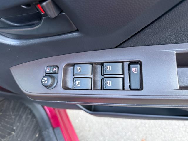 0510783A30260409W00712.jpg