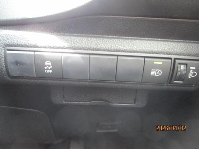 0802982A30260402W00312.jpg
