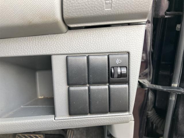 0201750A30251119W00307.jpg