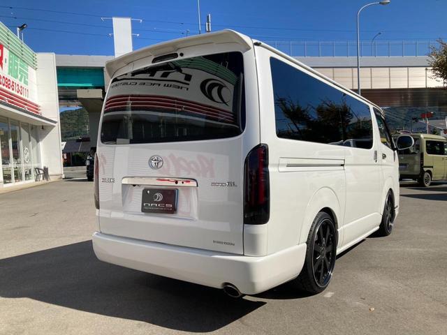 0801810A30251029W00107.jpg