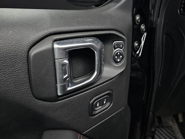 492b4aae49edc67f9085bf6ef6d9aeb6.jpeg