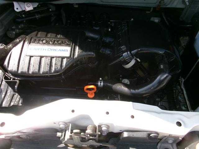 0504078A30260305W00116.jpg