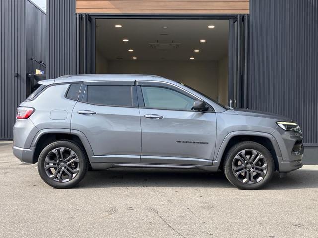 22114288_carP_l_15.jpg