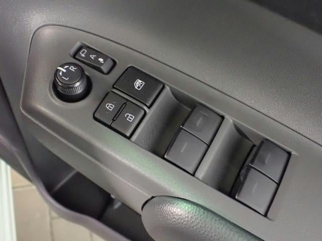 0230024A30250718W00511.jpg