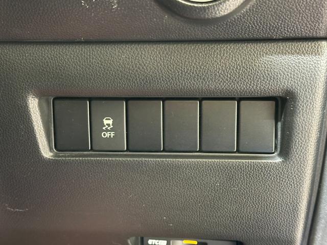 0509824A30260310W01010.jpg