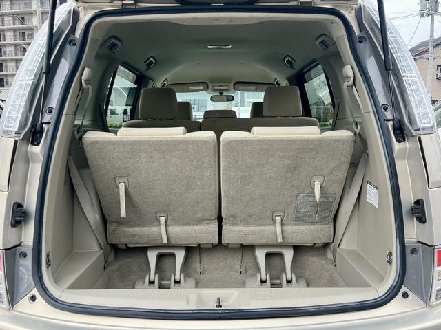 22910380_carP_l_16.jpg