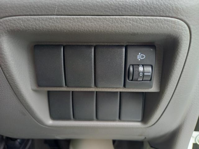 0403681A30250531W00107.jpg