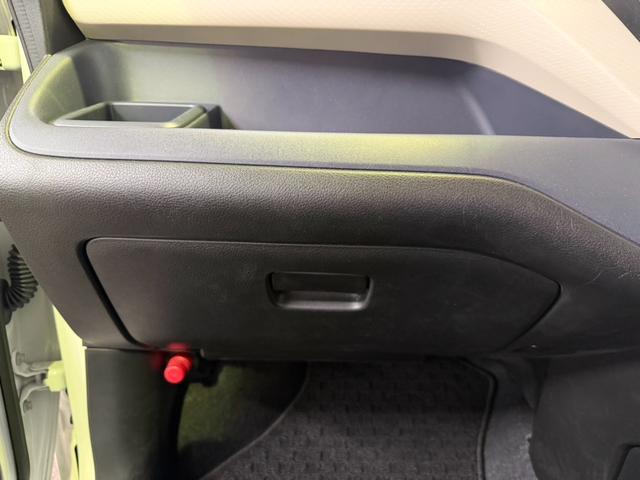 0175644A30260403W00217.jpg