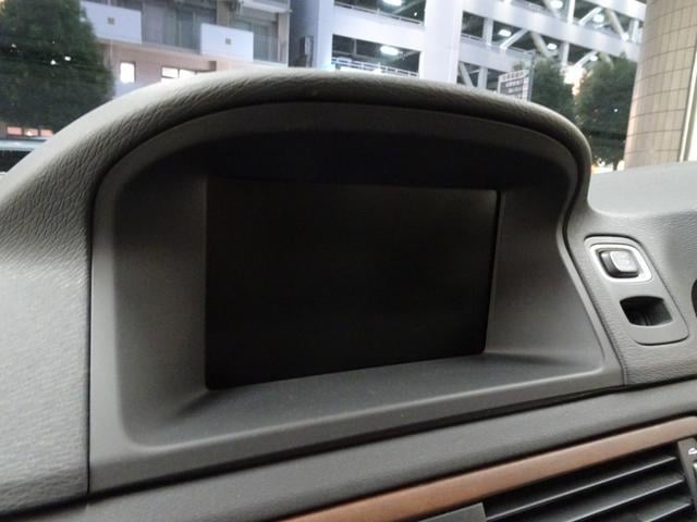 9571676A30251010W00118.jpg