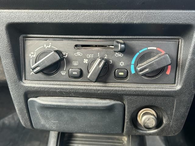9300025A30250721W00105.jpg