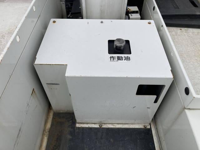 82309_13.jpg
