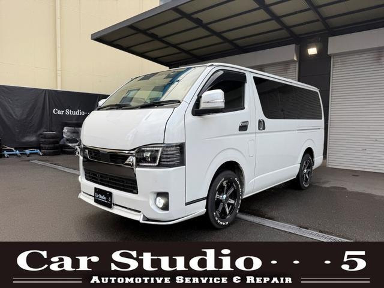 2021 Toyota Hiace, photo 1 of 1