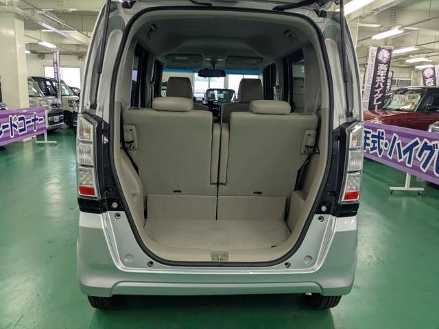 1001849A30250804W00215.jpg