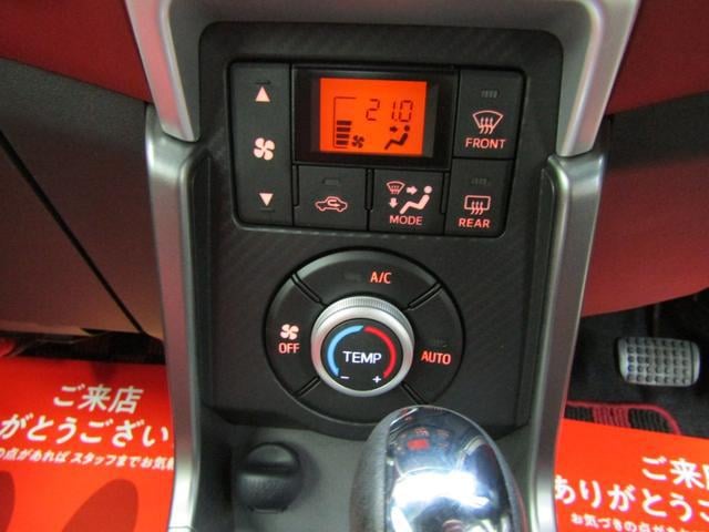 0701563A30250906W00412.jpg