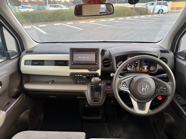 21042155_carP_l_17.jpg
