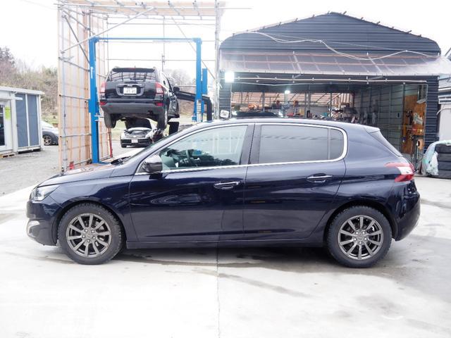 0904095A30260327W00507.jpg