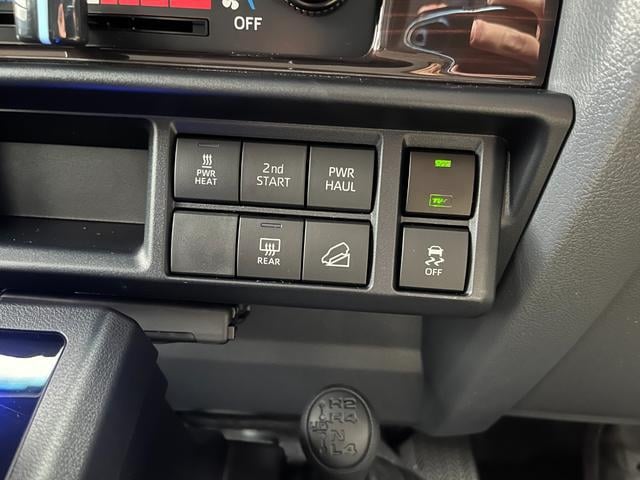 1020099A30250322W00117.jpg