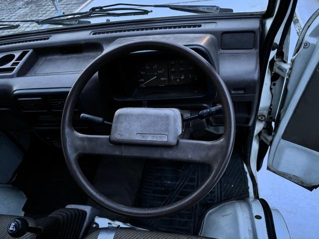 0601955A30240401W00114.jpg