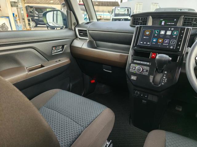 0702940A30251013W00113.jpg