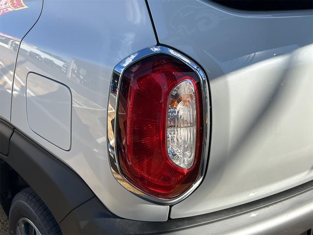 0404257A30251205W00418.jpg