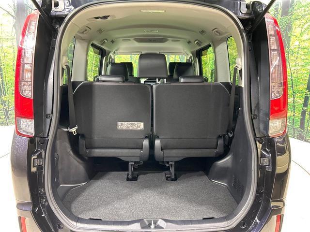 22114108_carP_l_5.jpg