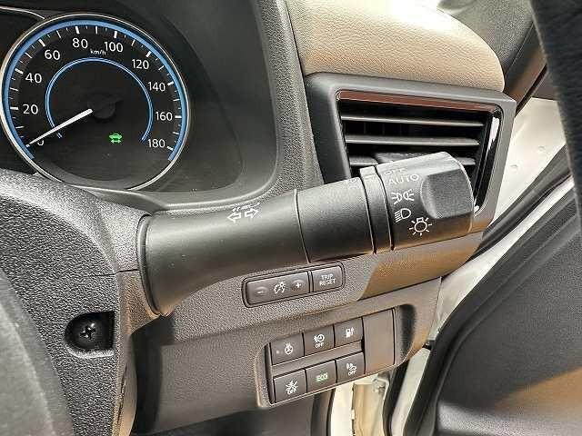 0403869A30260302W00406.jpg