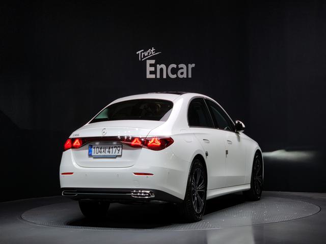 eac36de12059b81ca0e7a4f5ac1eca59.jpeg