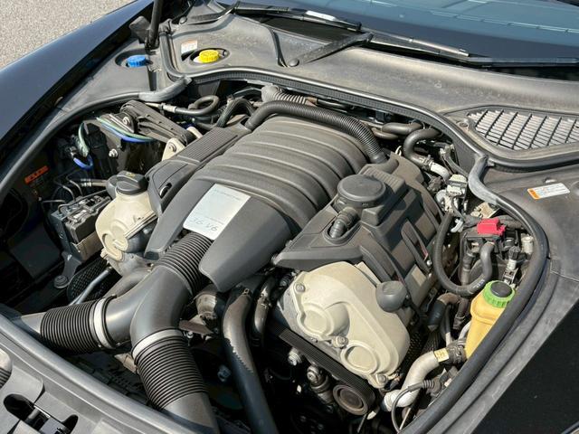 9510340A30260329W00119.jpg
