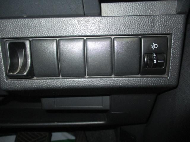 0802982A30241105W00119.jpg