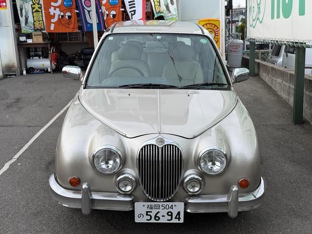 0800953A30251025W00110.jpg