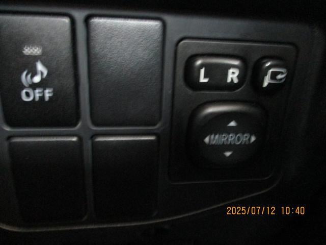 0802982A30250712W00112.jpg