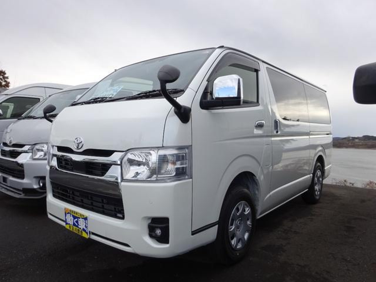 2025 Toyota Hiace, photo 1 of 1