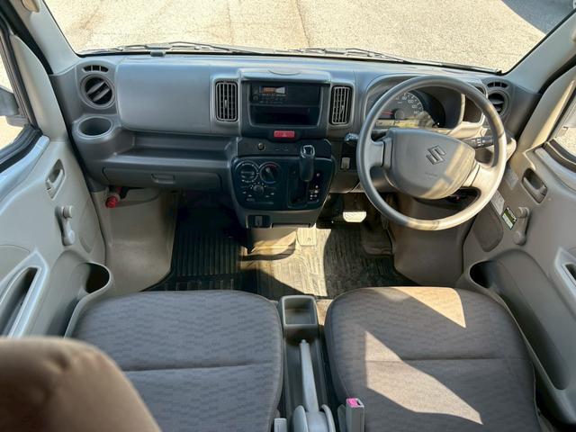 0404372A30260305W00108.jpg