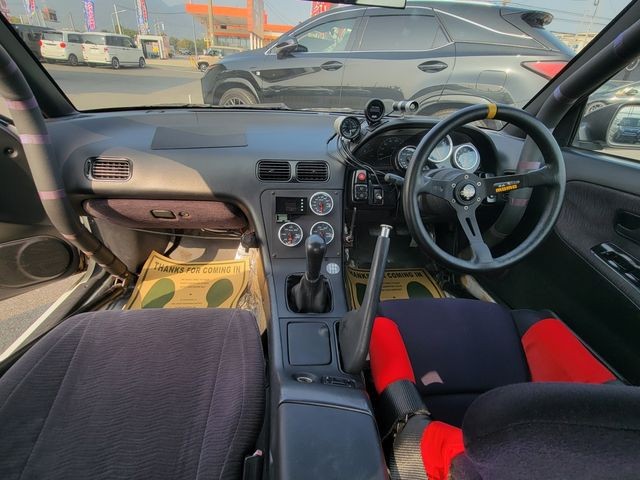 df22e4f3845baf2e4f4861909cf39345.jpg