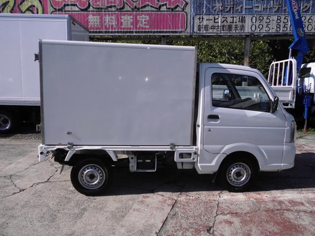 0803431A30251110W00107.jpg