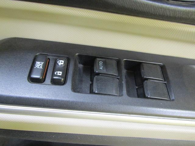 0560837A30260203W00218.jpg