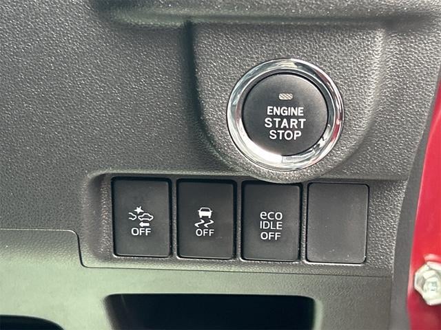 0404411A30251008W00112.jpg