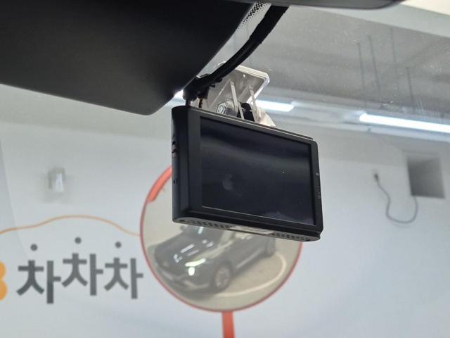 5121502063R17.jpg