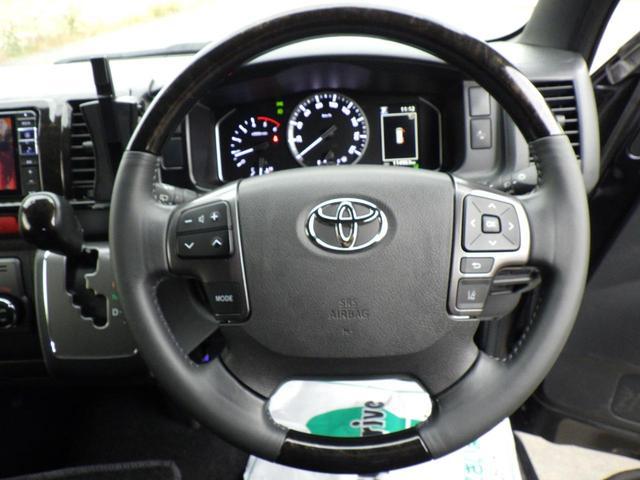 0540208A30251203W00117.jpg