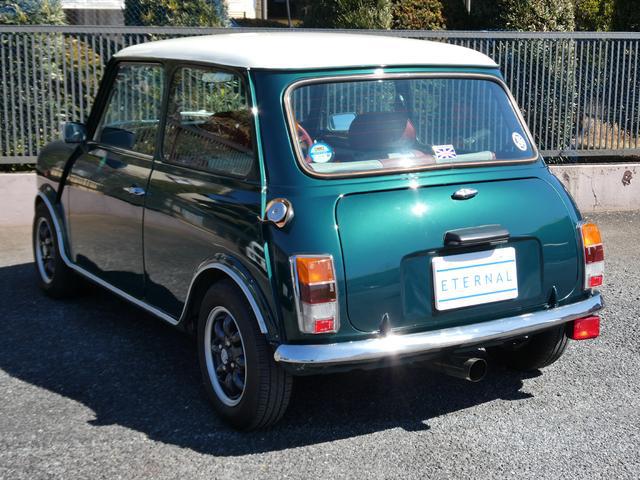 9571130A30260320W00111.jpg