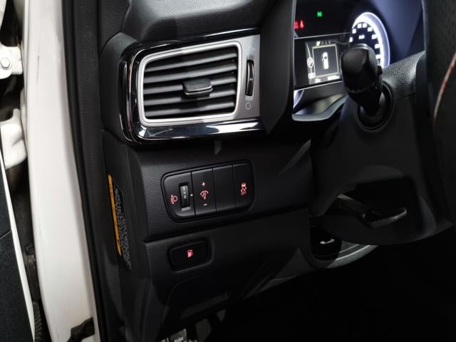 f1247896ed0a4140a33c8d8e1ac8d520.jpeg