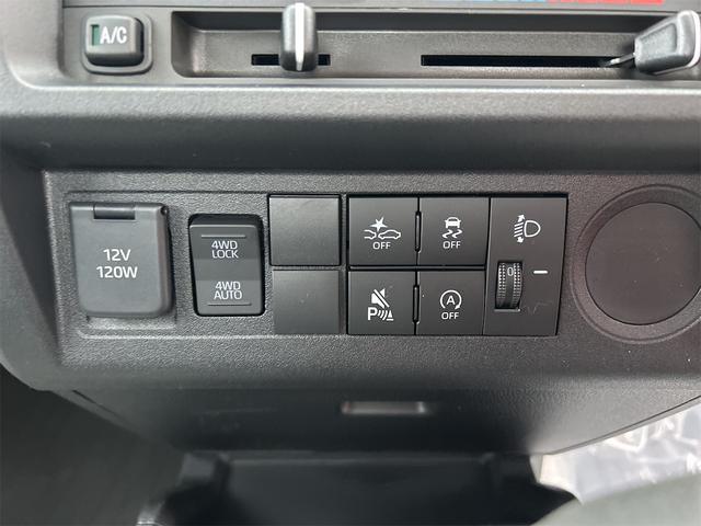 0300895A30251222W00414.jpg