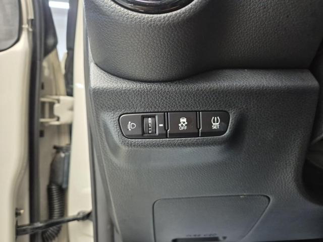 5101501882R17.jpg