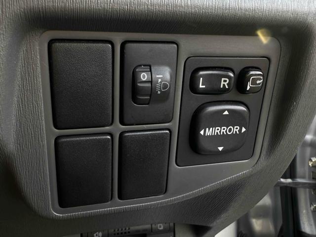 0509270A30250827W00109.jpg