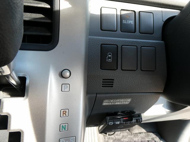 0560439A30251018W00513.jpg