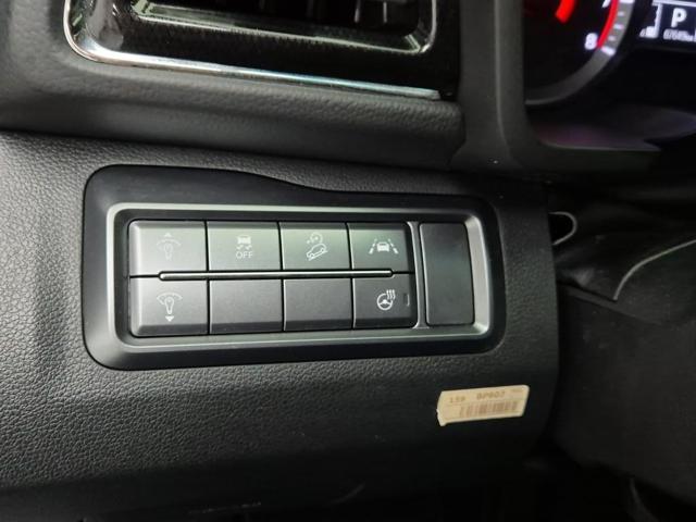 5111000208R17.jpg