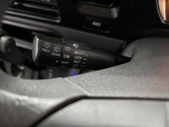 0310345A30250526W00112.jpg