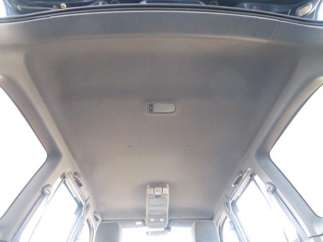 0804367A30260412W00114.jpg